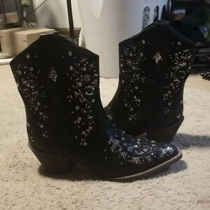 Beautiful cowboy boots